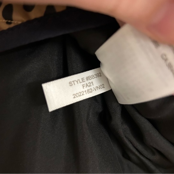 J.Crew Animal-Print Puffer Vest with Snap Pockets‎ - Picture 4 of 7